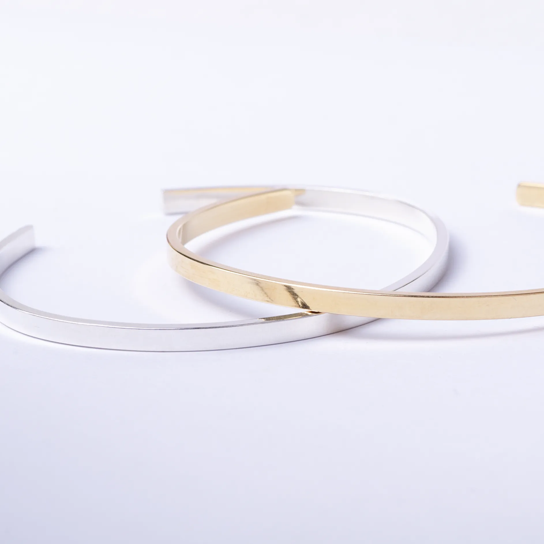 B2B Armband classic stripe