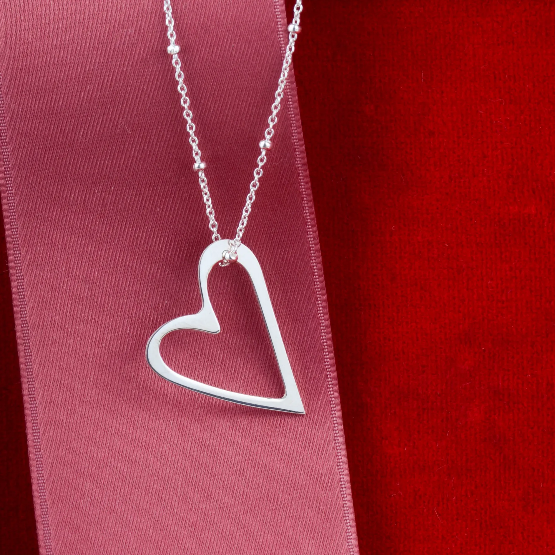 B2B Ketting love story