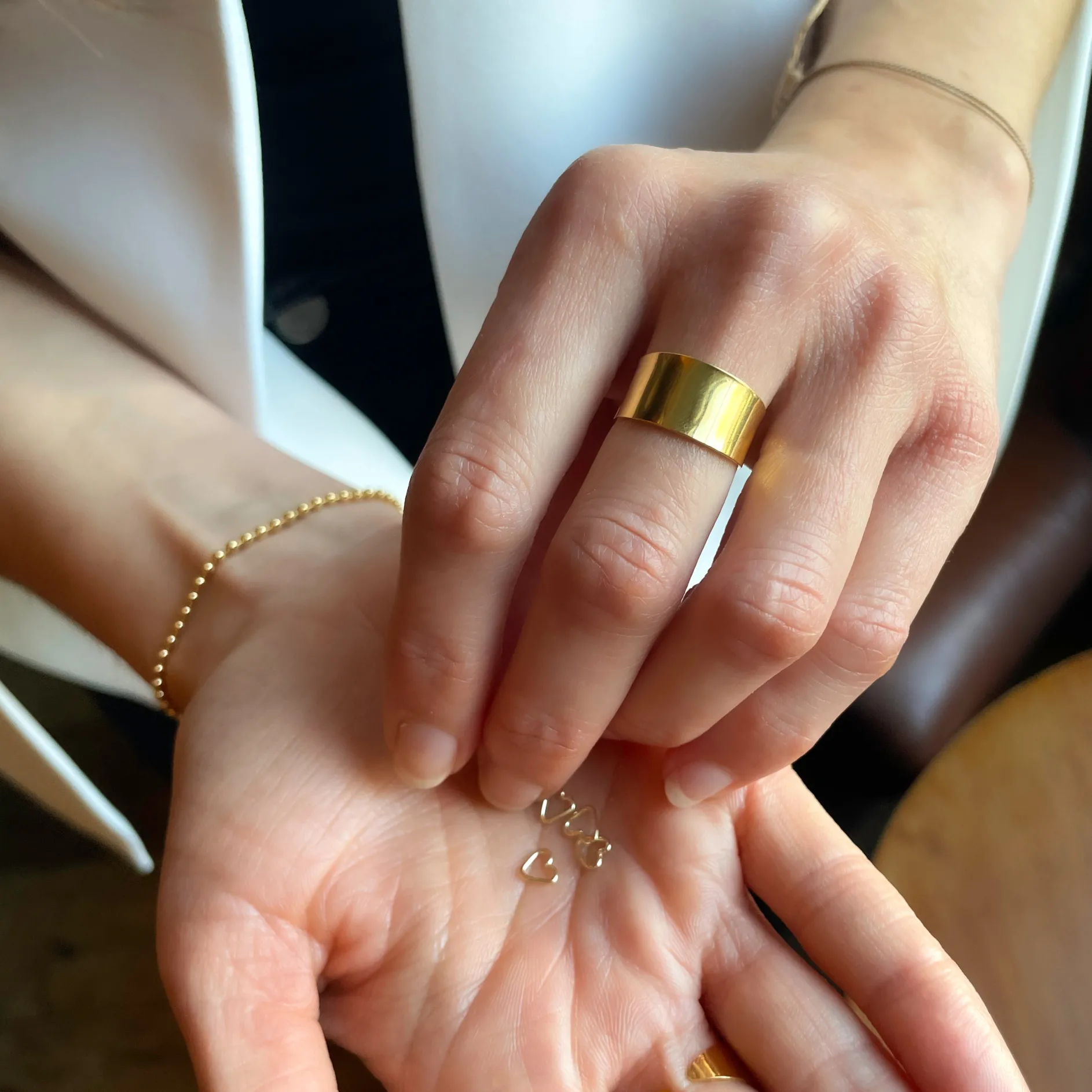 B2B Ring aida