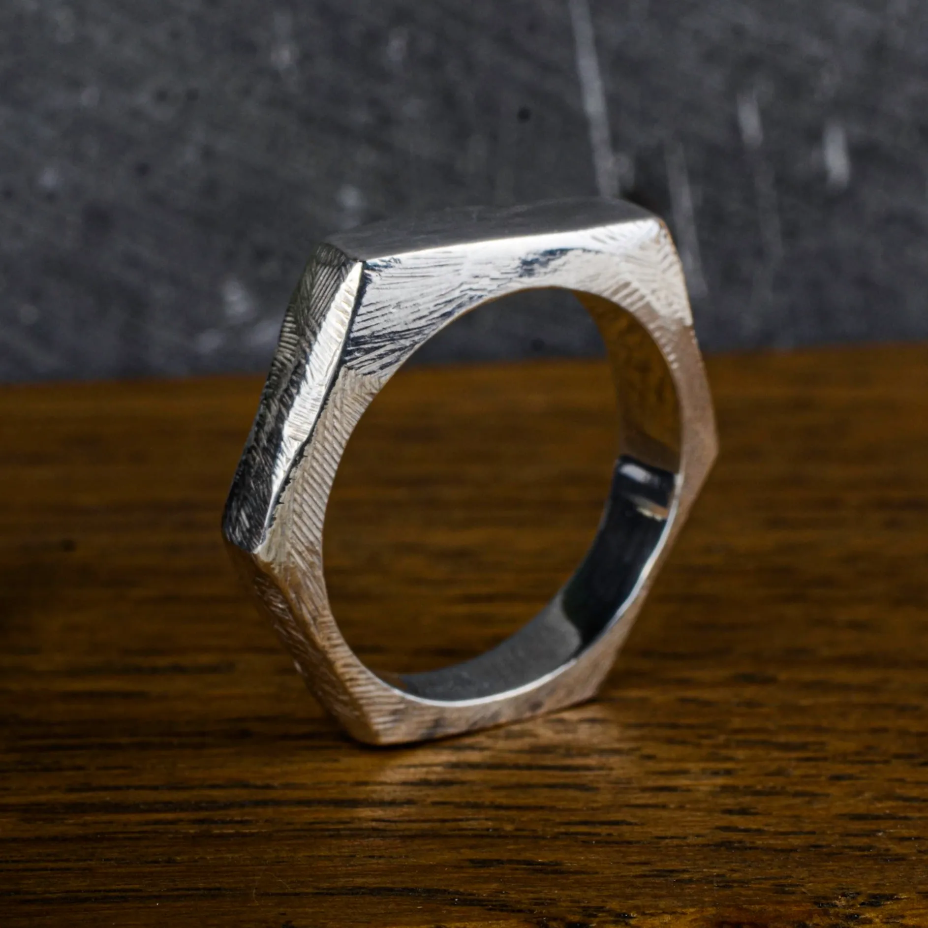 B2B Ring melted city