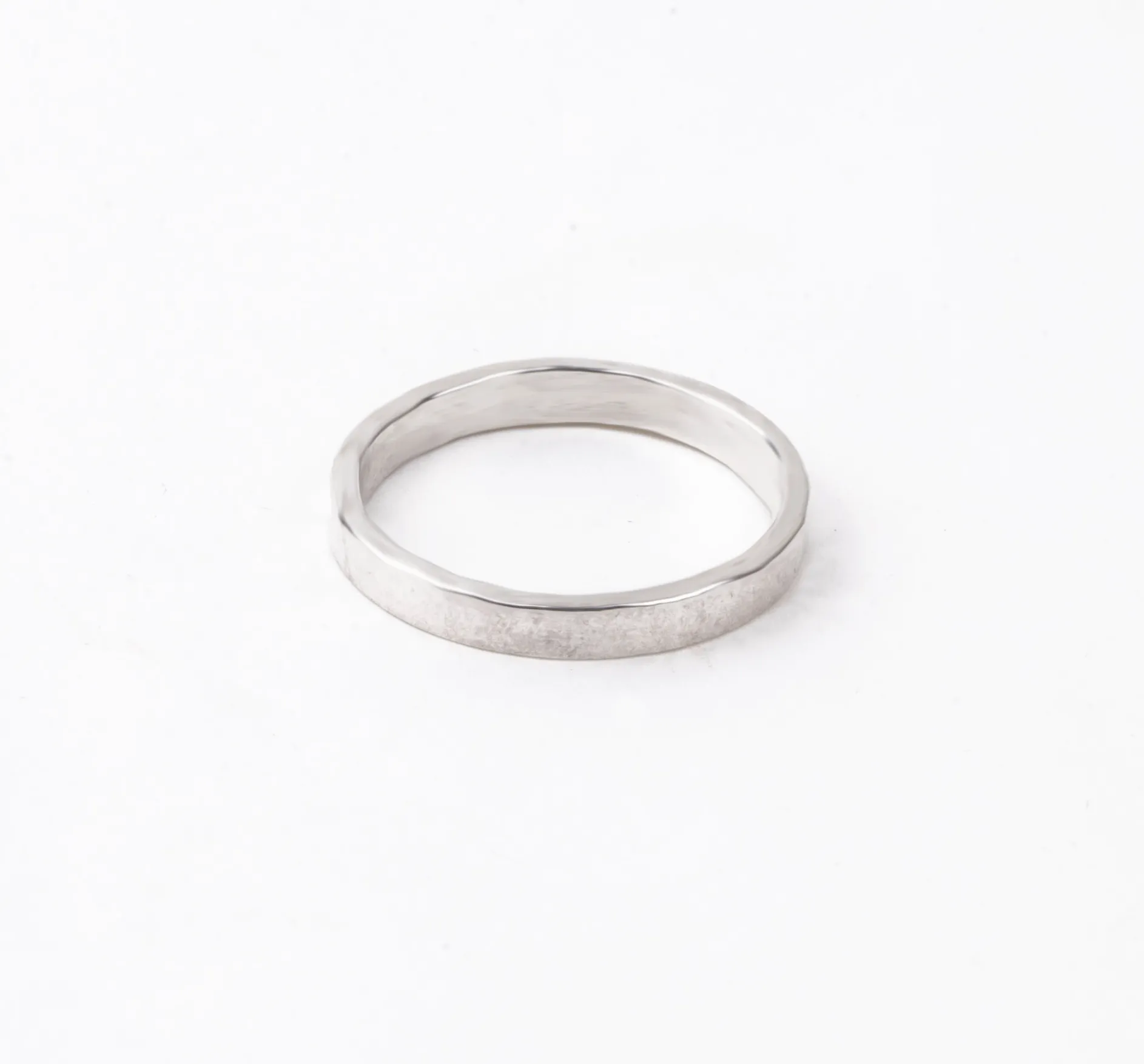 B2B Ring mister hammered