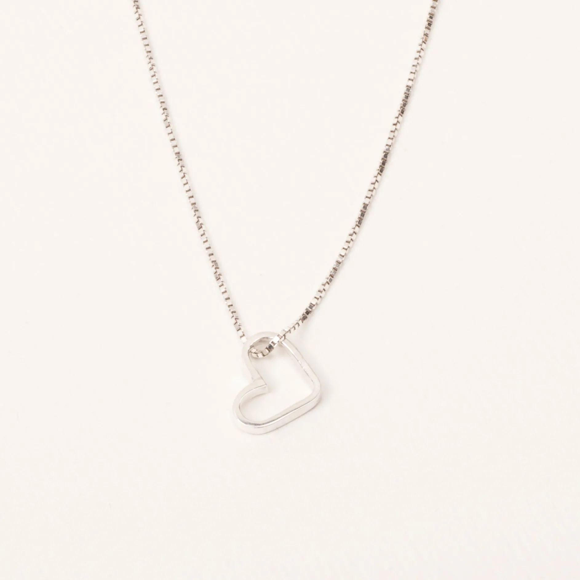 Hanger heart