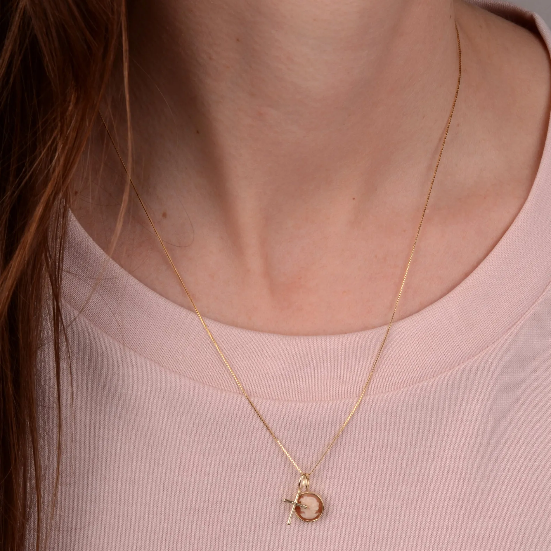 Hanger 14k believe