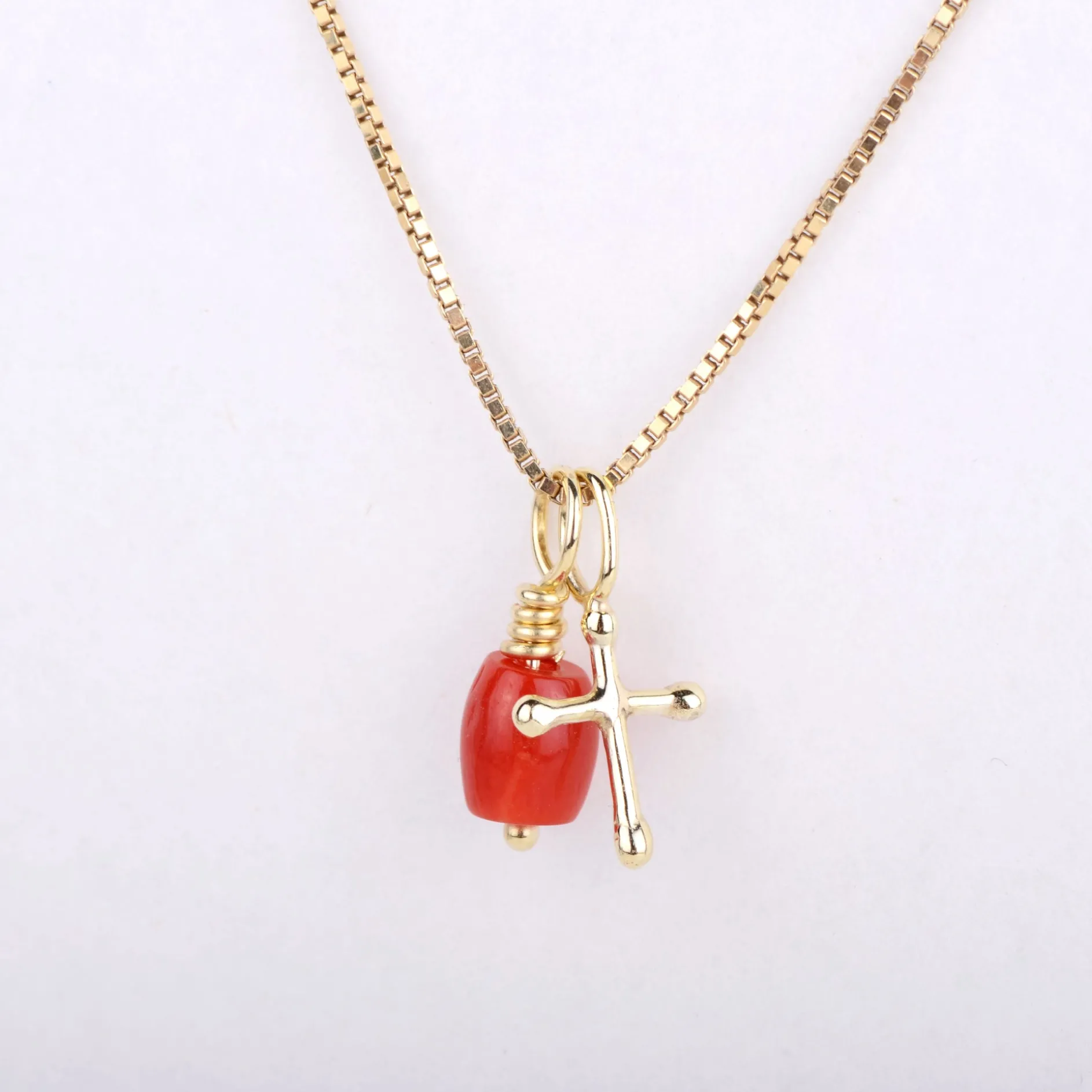 Hanger 14k red passion