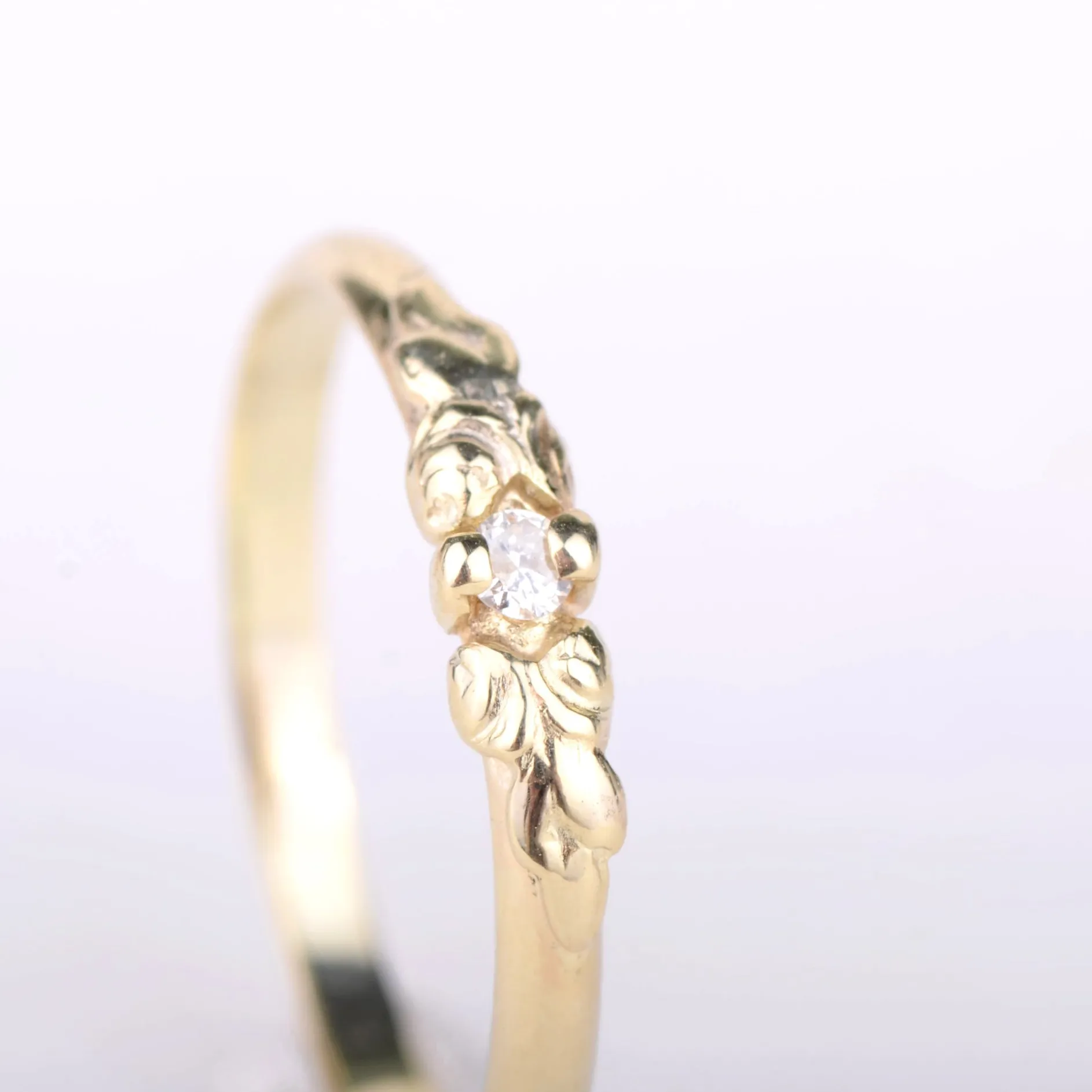 Ring 14k flower diamond