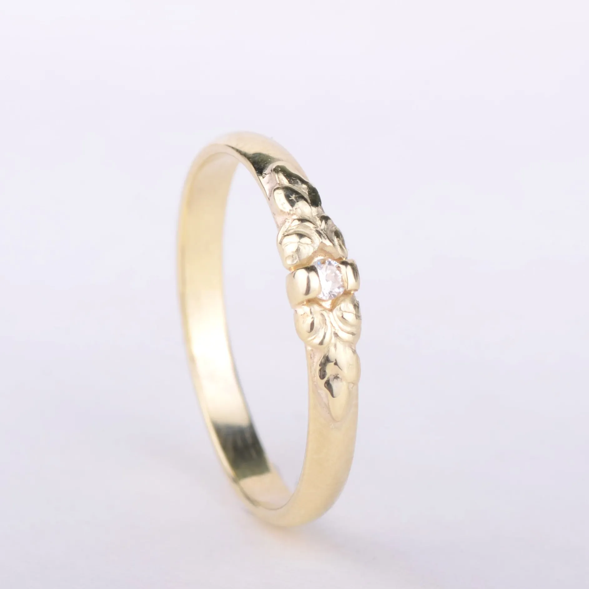 Ring 14k flower diamond