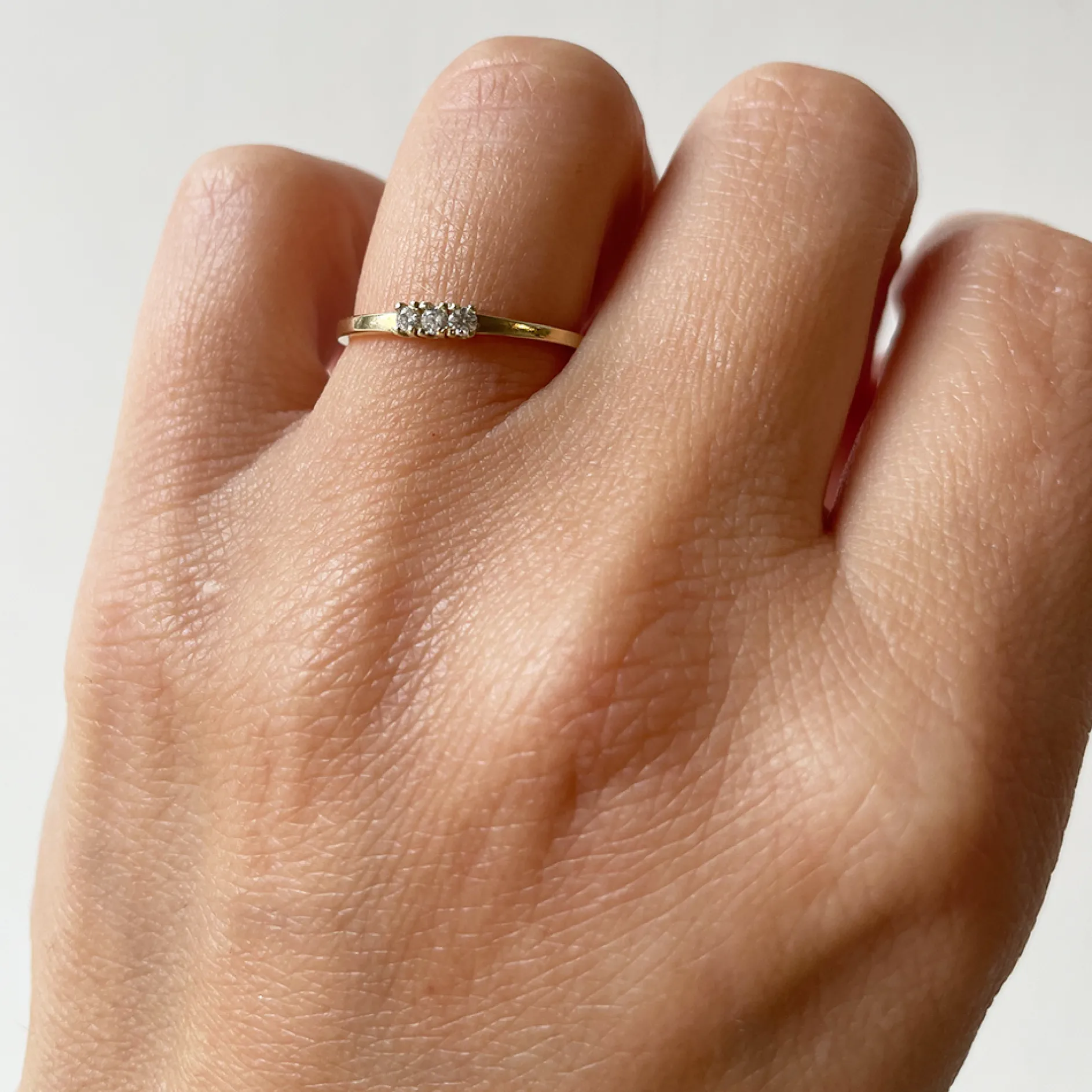 Ring 14k three in a row