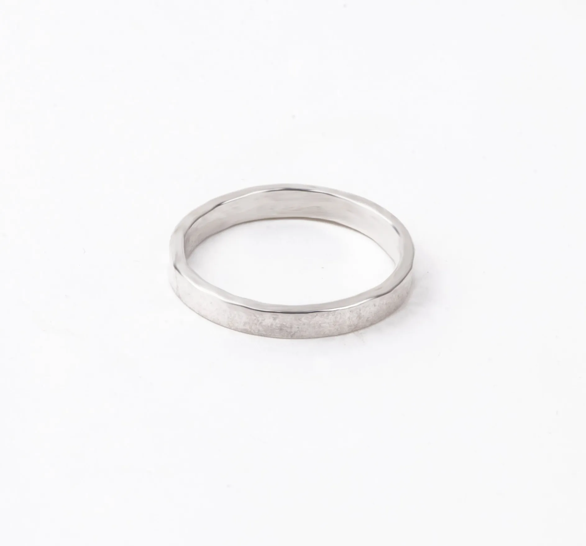 Ring mister hammered